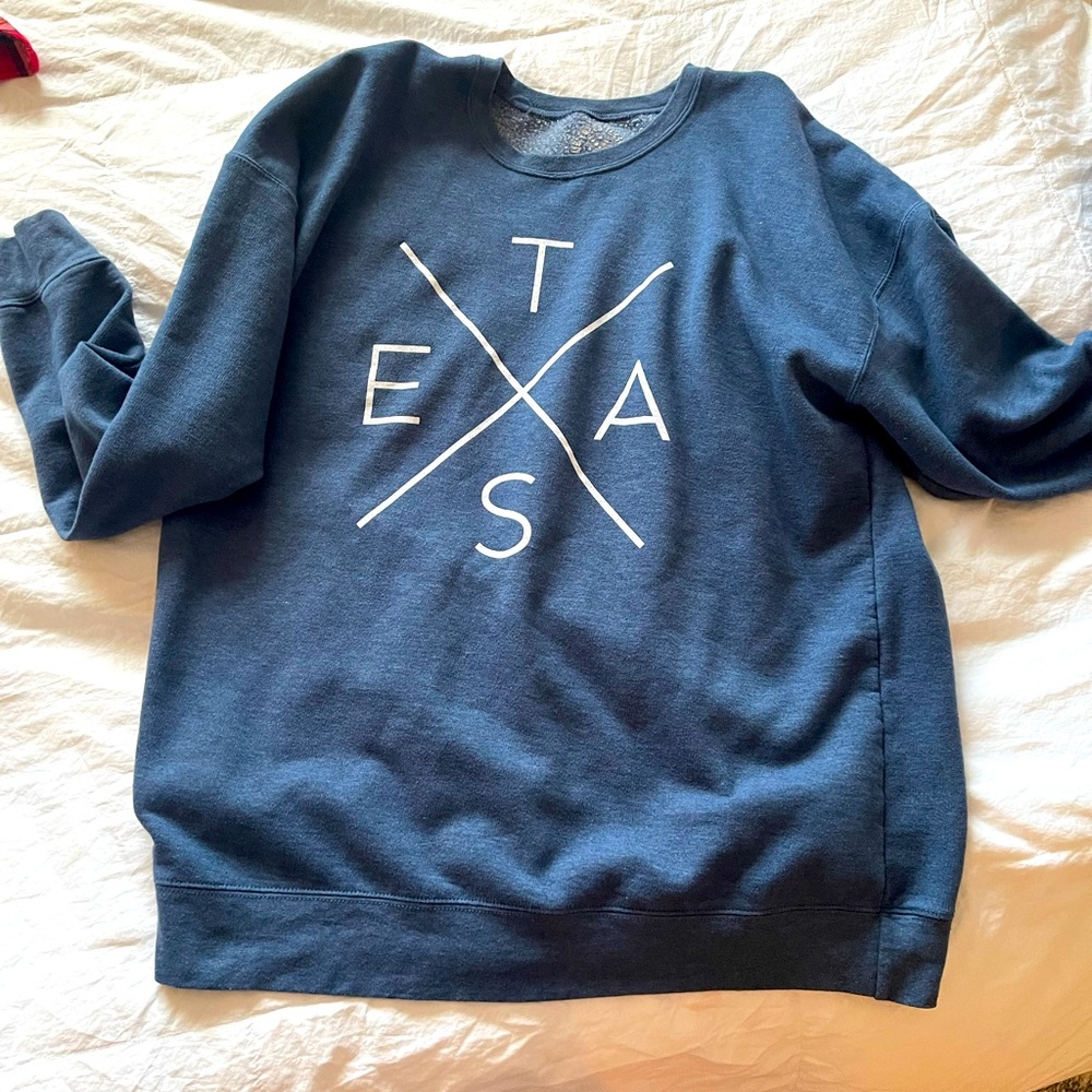 Xl sweatshirt from Tumbleweed Textiles